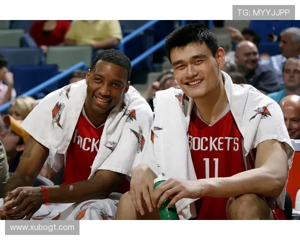 范甘迪与姚明联手打造的传奇球鞋背后的故事与影响