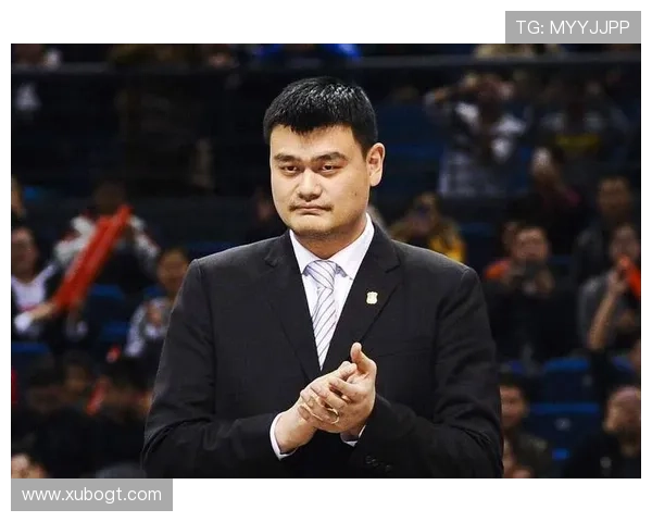 姚明传奇一生：从篮球场到国际舞台的辉煌历程与影响